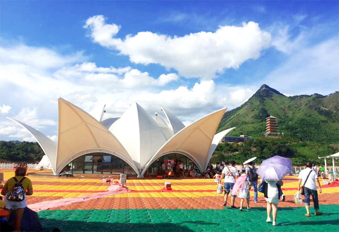 貴州羅甸水上大型漂浮建筑物