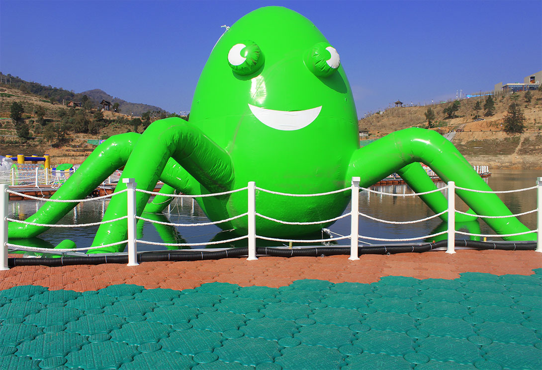 貴州羅甸水上大型漂浮樂園