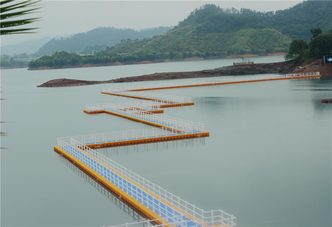 浙江杭州千島湖濱江希爾頓酒店水上浮橋