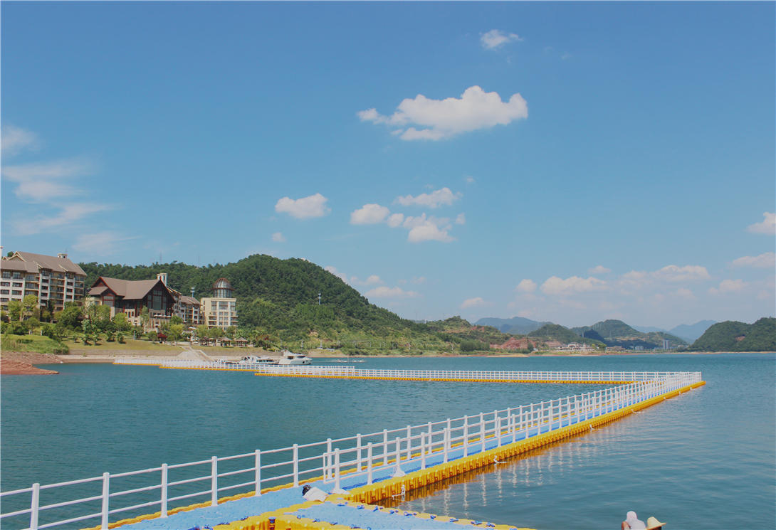 浙江杭州千島湖濱江希爾頓酒店水上浮橋
