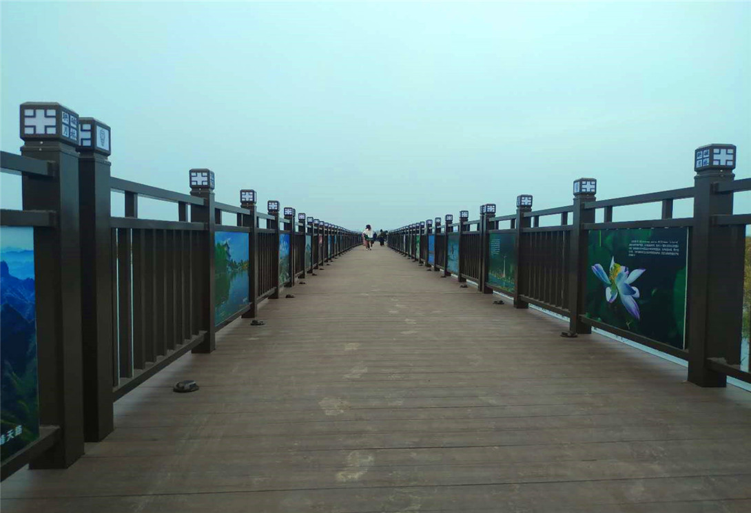 河北磁縣采煤塌陷區(qū)文化創(chuàng)意浮橋