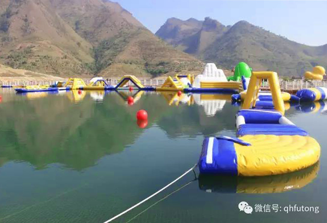 貴州羅甸水上大型漂浮樂園