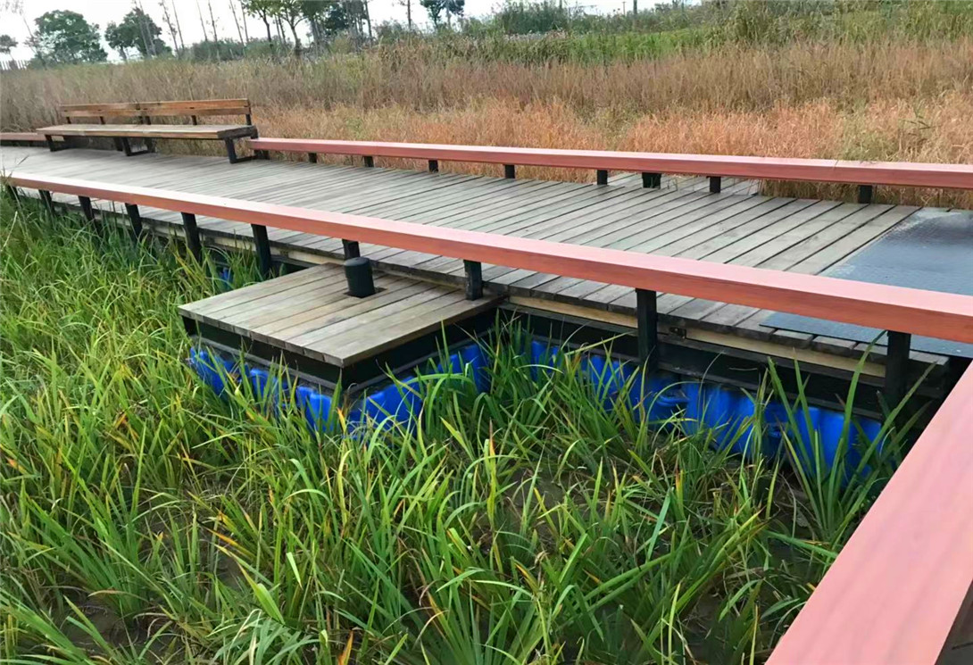 蘇州陽(yáng)澄湖仙蟹樓高檔浮橋