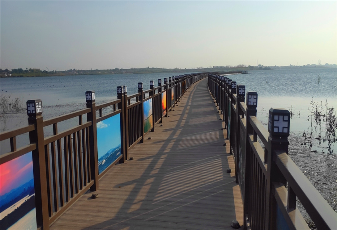 河北磁縣采煤塌陷區(qū)文化創(chuàng)意浮橋