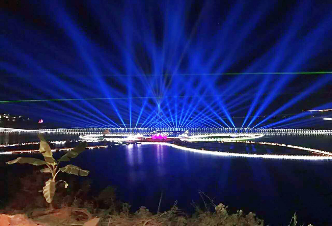 貴州羅甸水上大型漂浮樂園