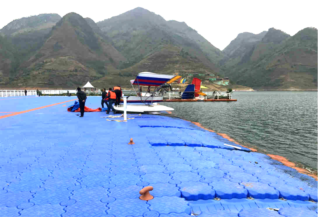 貴州羅甸水上大型漂浮樂園