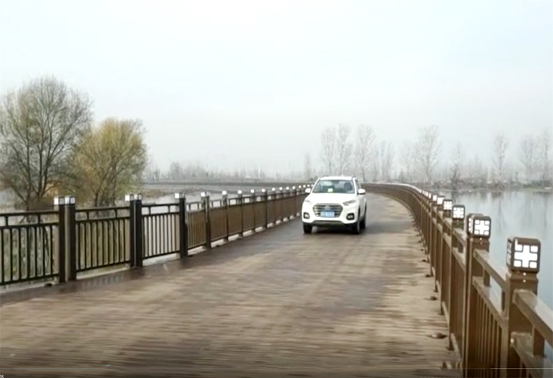 河北首座采煤塌陷區1.5公里大型車行文化浮橋