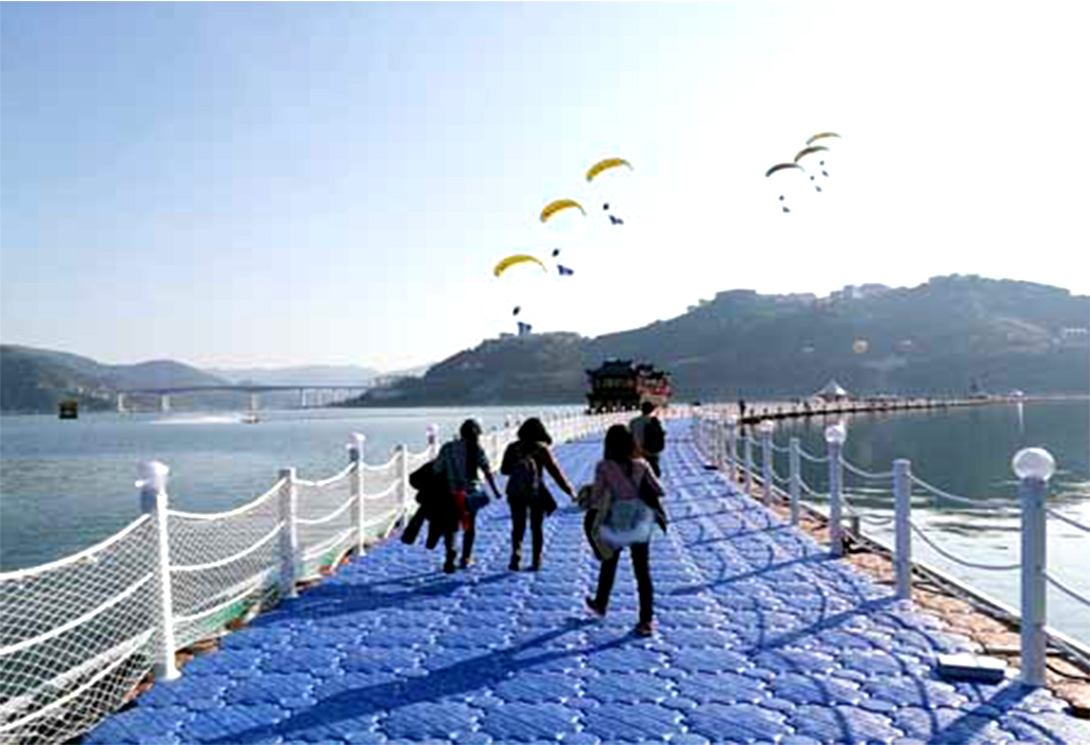 貴州羅甸水上大型漂浮樂園
