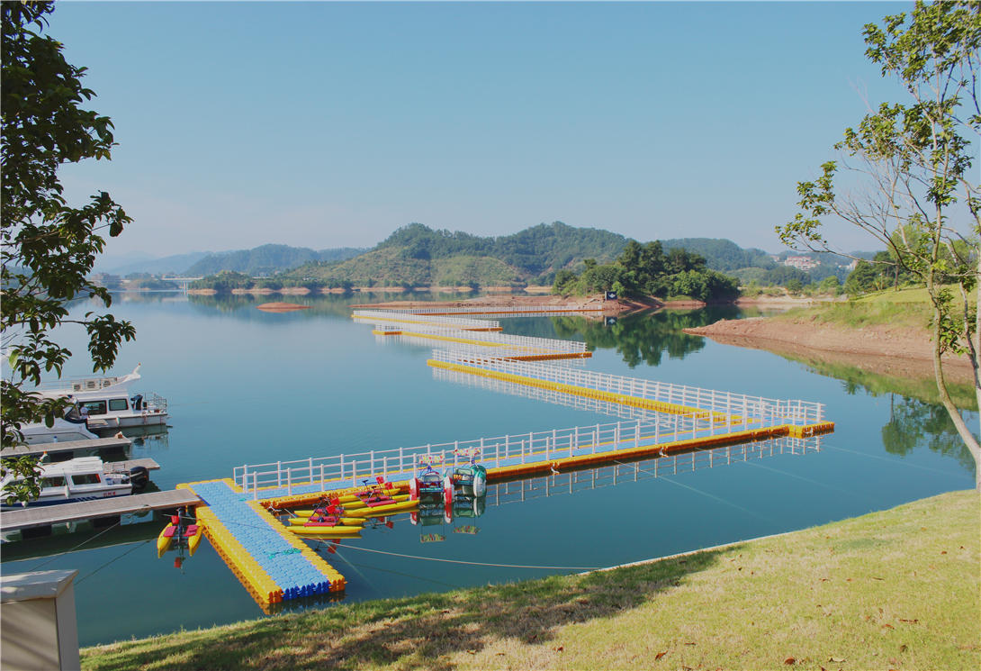 浙江杭州千島湖濱江希爾頓酒店水上浮橋