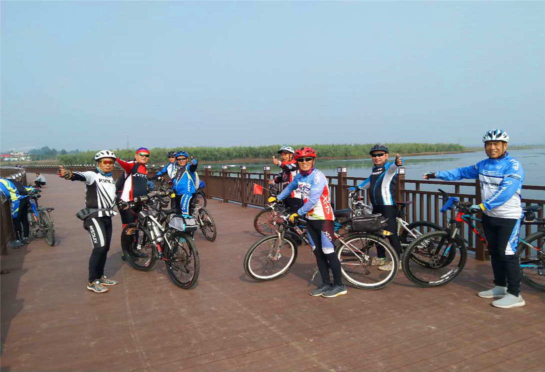 國內首座采煤塌陷區1.5公里大型車行文化浮橋