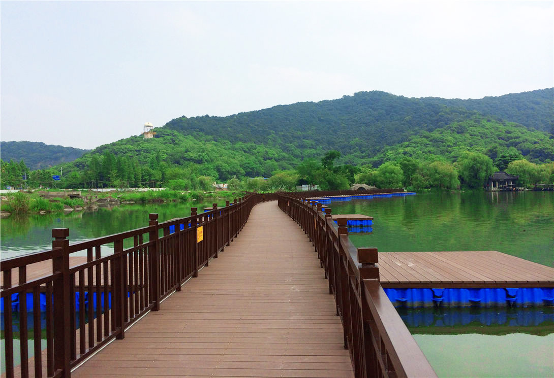 浙江杭州湘湖風(fēng)景區(qū)高檔浮橋
