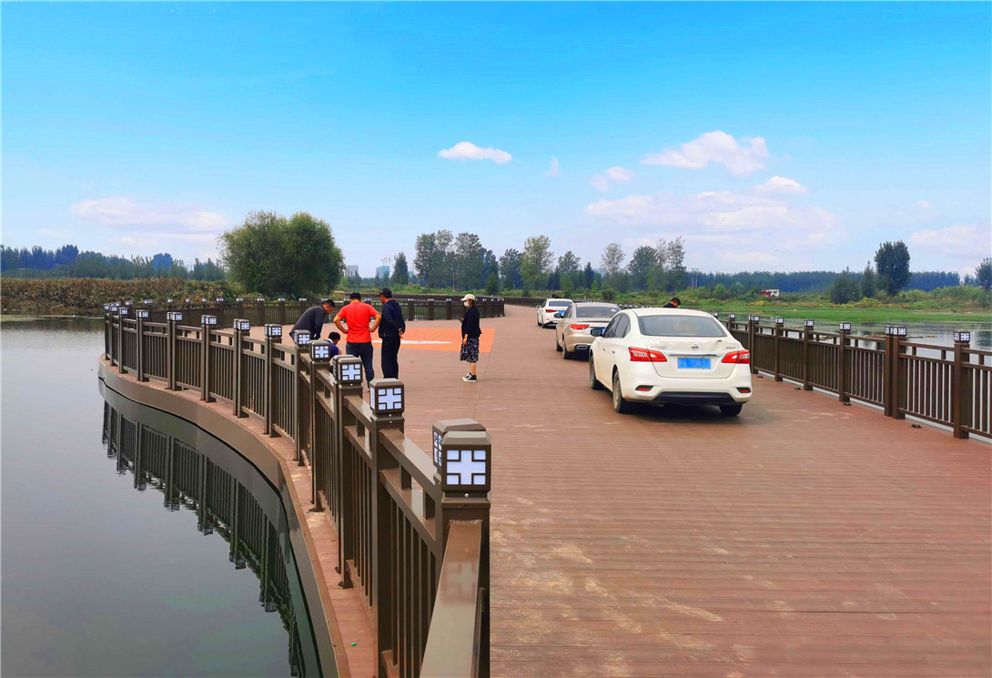 國內首座采煤塌陷區1.5公里大型車行文化浮橋