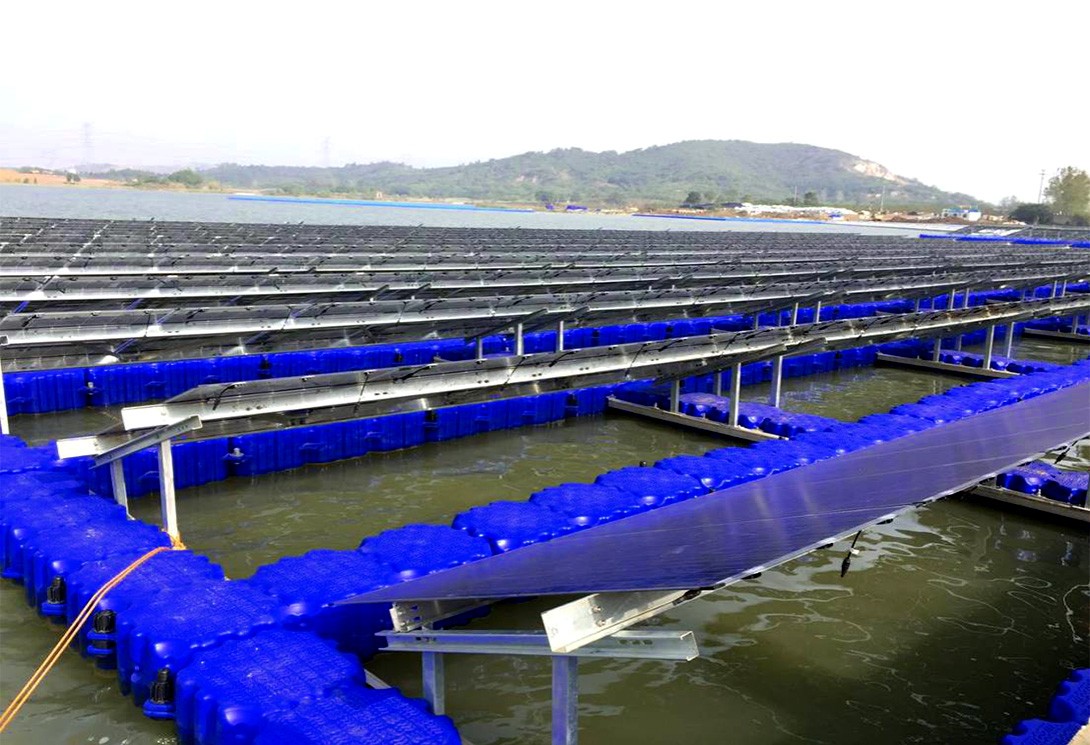 安徽蕪湖水上漂浮光伏電站