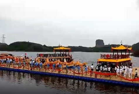江西上饒龜峰水上游船碼頭景區(qū)開業(yè)