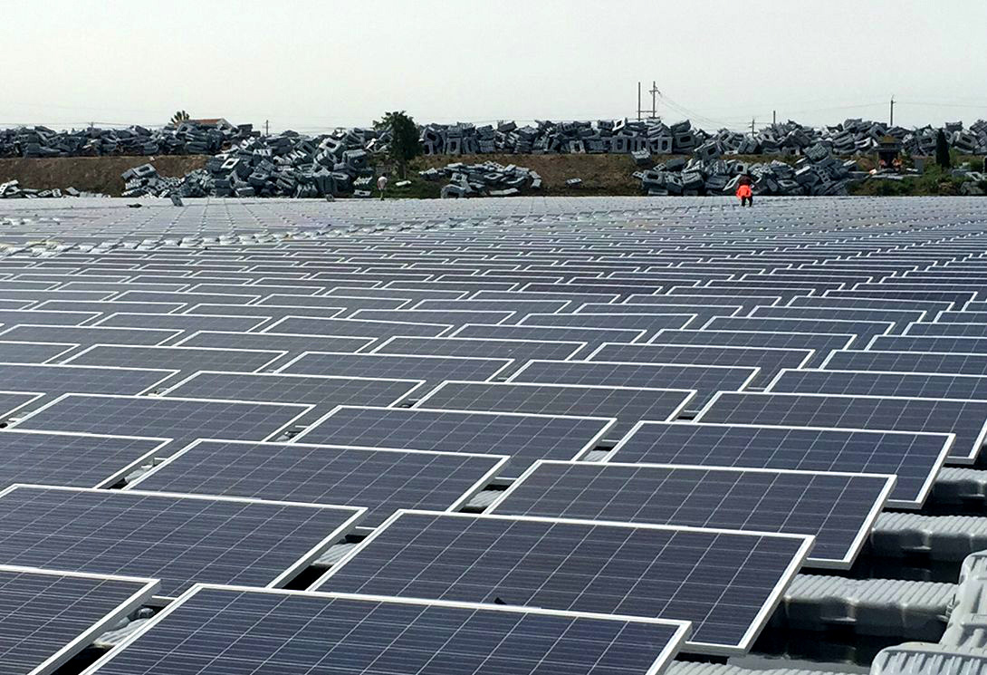 江蘇鹽城30MW水上光伏漂浮電站