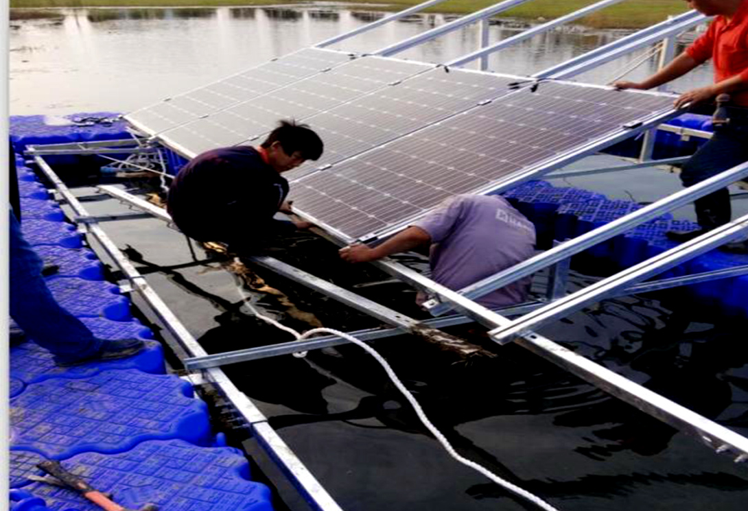 江蘇蘇州水上漂浮光伏電站