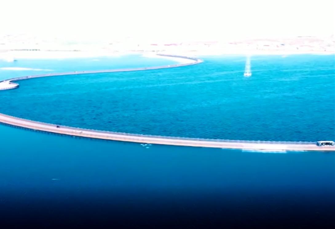 國內首座采煤塌陷區1.5公里大型車行文化浮橋