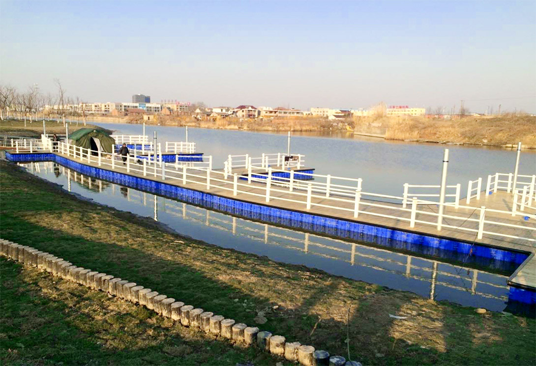 江蘇海安東洲公園浮動(dòng)碼頭
