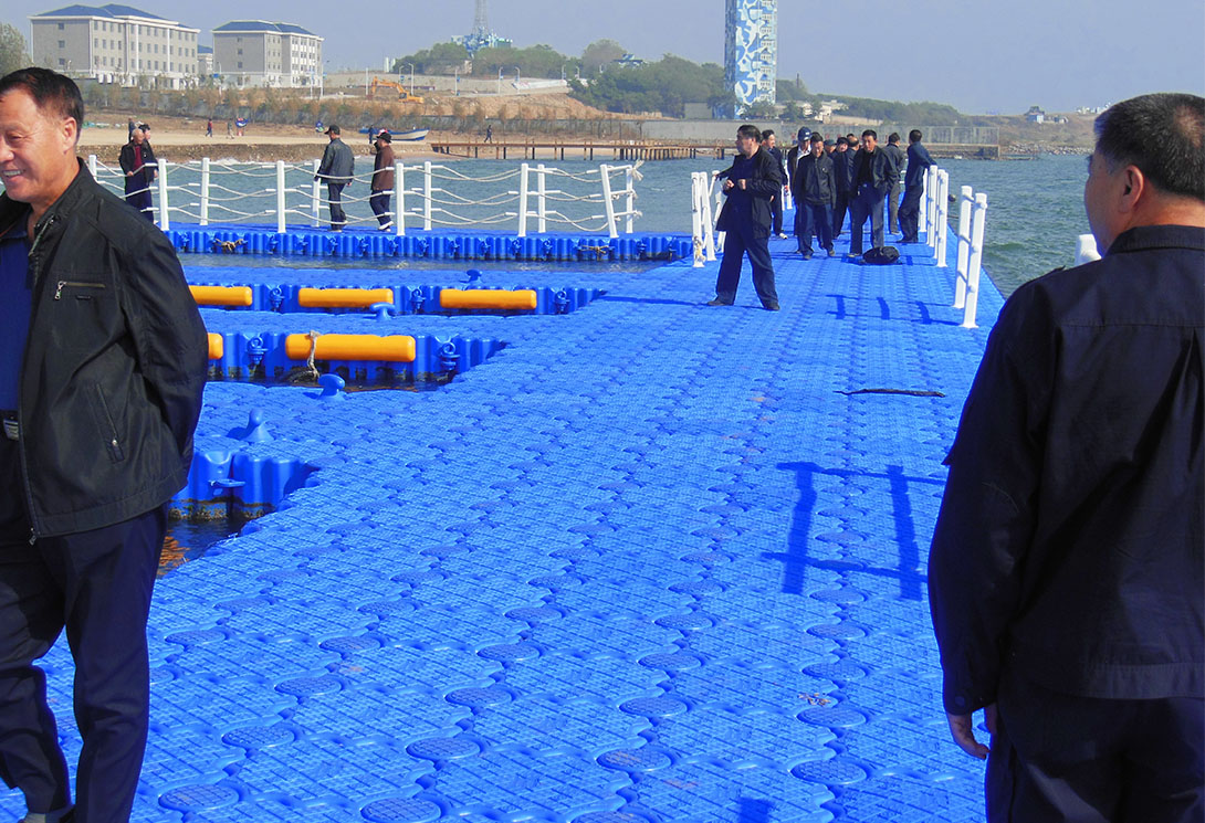 河北山海關海上浮橋和游艇碼頭