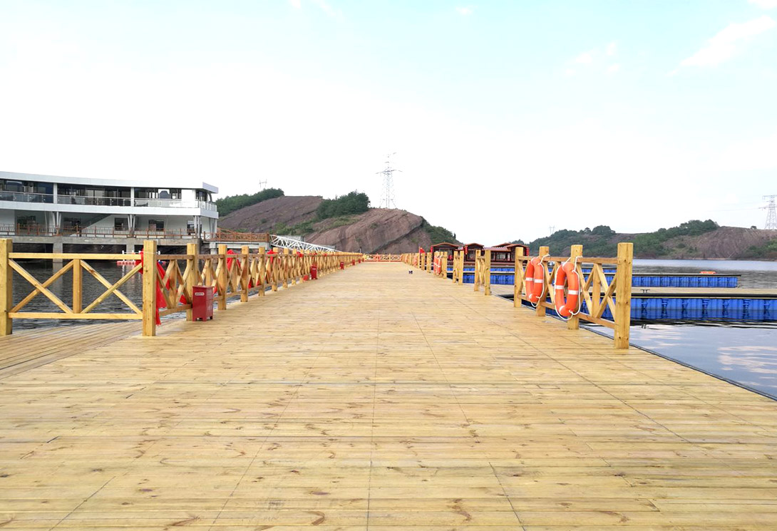 江西上饒龜峰景區碼頭