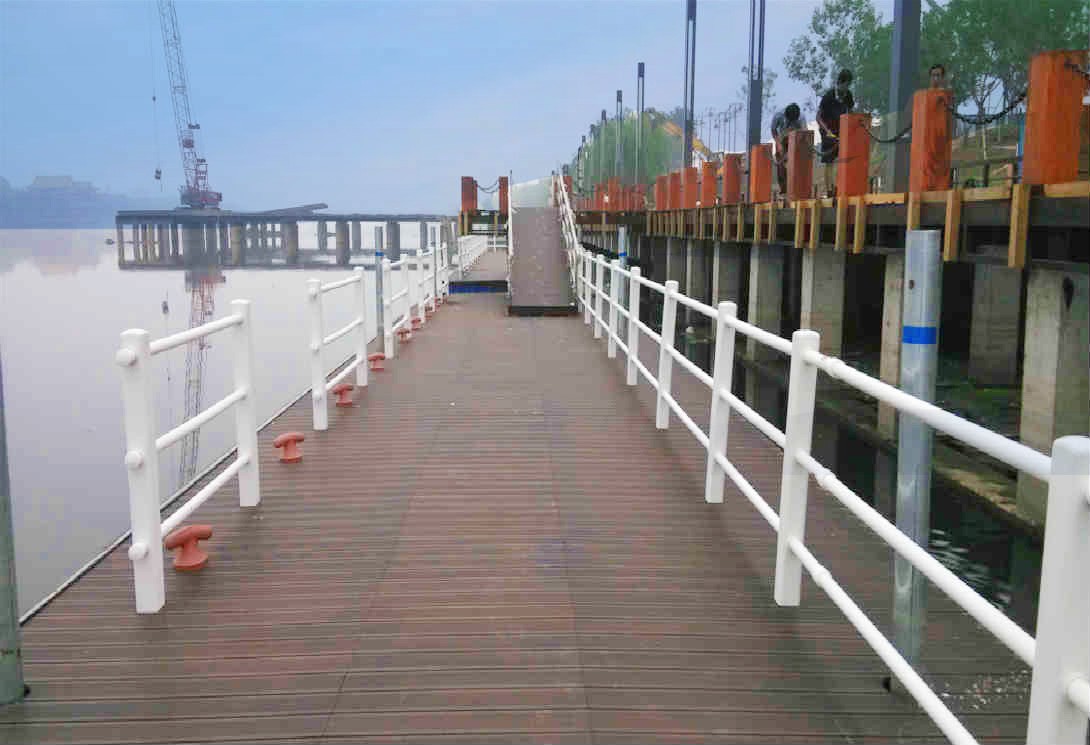 北京通州運河浮動碼頭