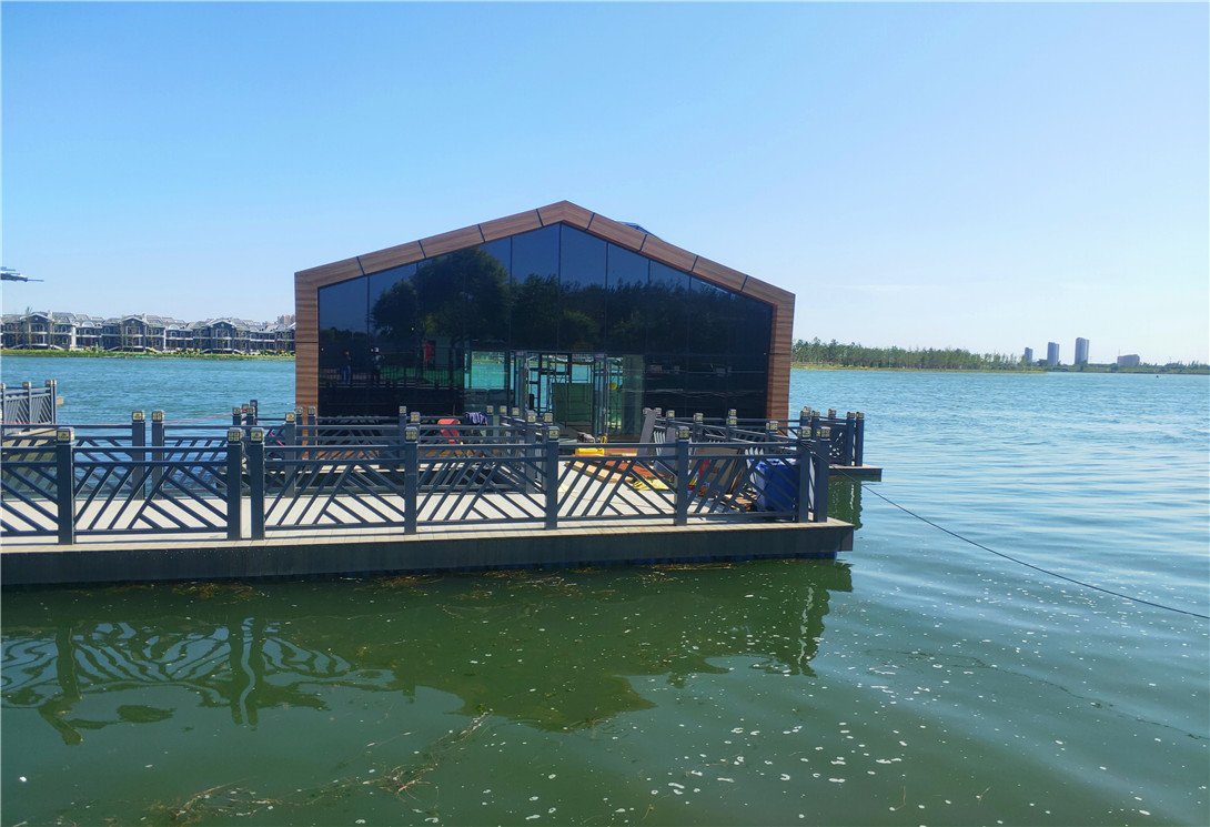 河北石家莊滹沱河景區高檔水上漂浮餐廳
