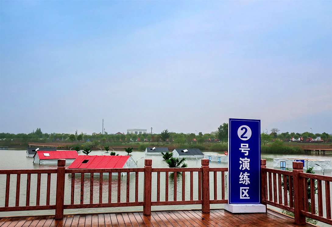 “便捷式水上移動醫院”