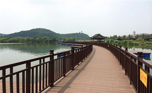 環(huán)保氟碳漆鐵制欄桿