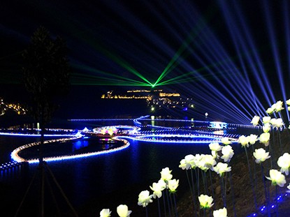 大型水上樂園夜景