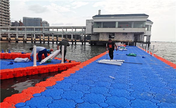 廣西北海至潿洲島海上漂浮機場施工現場