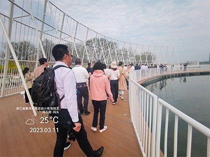 人民日報(bào)報(bào)道丨多位領(lǐng)導(dǎo)、院士、城市規(guī)劃專家300人參觀上海旗華設(shè)計(jì)、建造的“ 全新一代水上文化景觀休