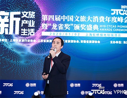 董事長孔飛：創意+專業 打造水上“新世界”