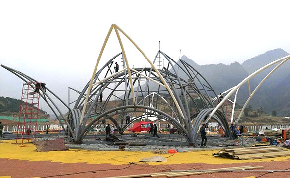 羅甸水上漂浮大型鋼結構建筑