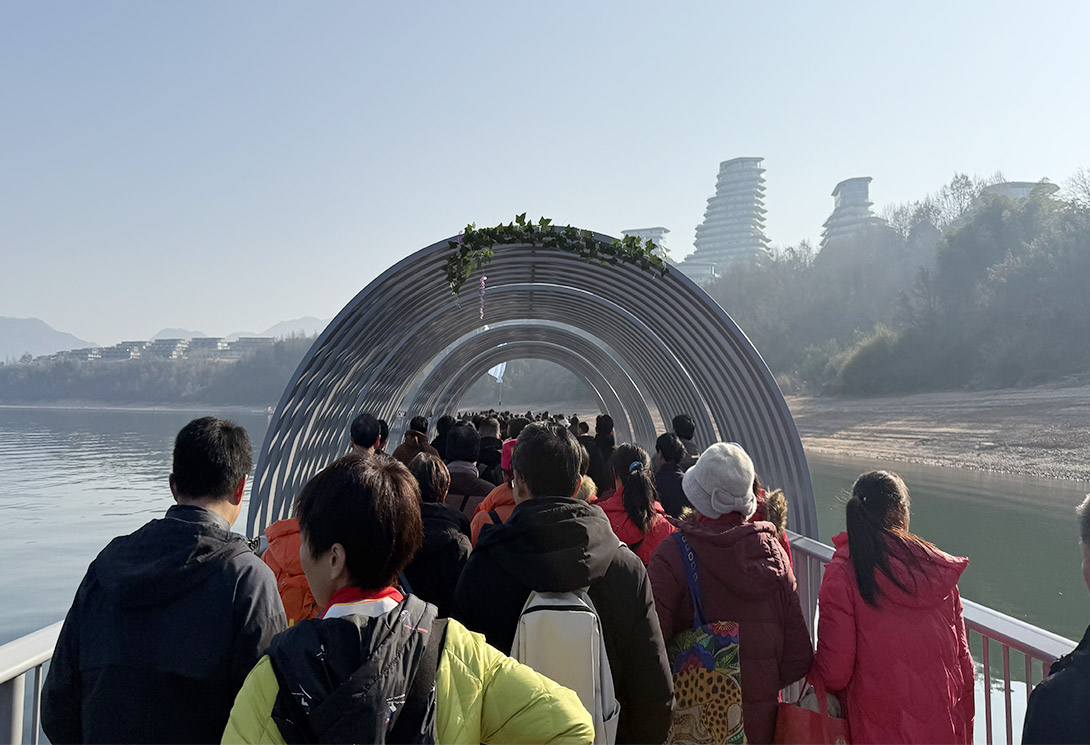 黃山區(qū)太平湖新一代文化景觀主題浮橋