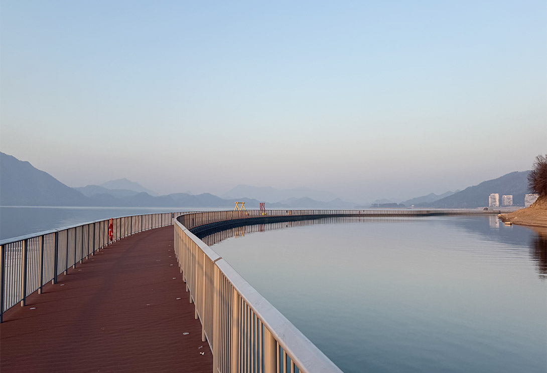 黃山區(qū)太平湖新一代文化景觀主題浮橋