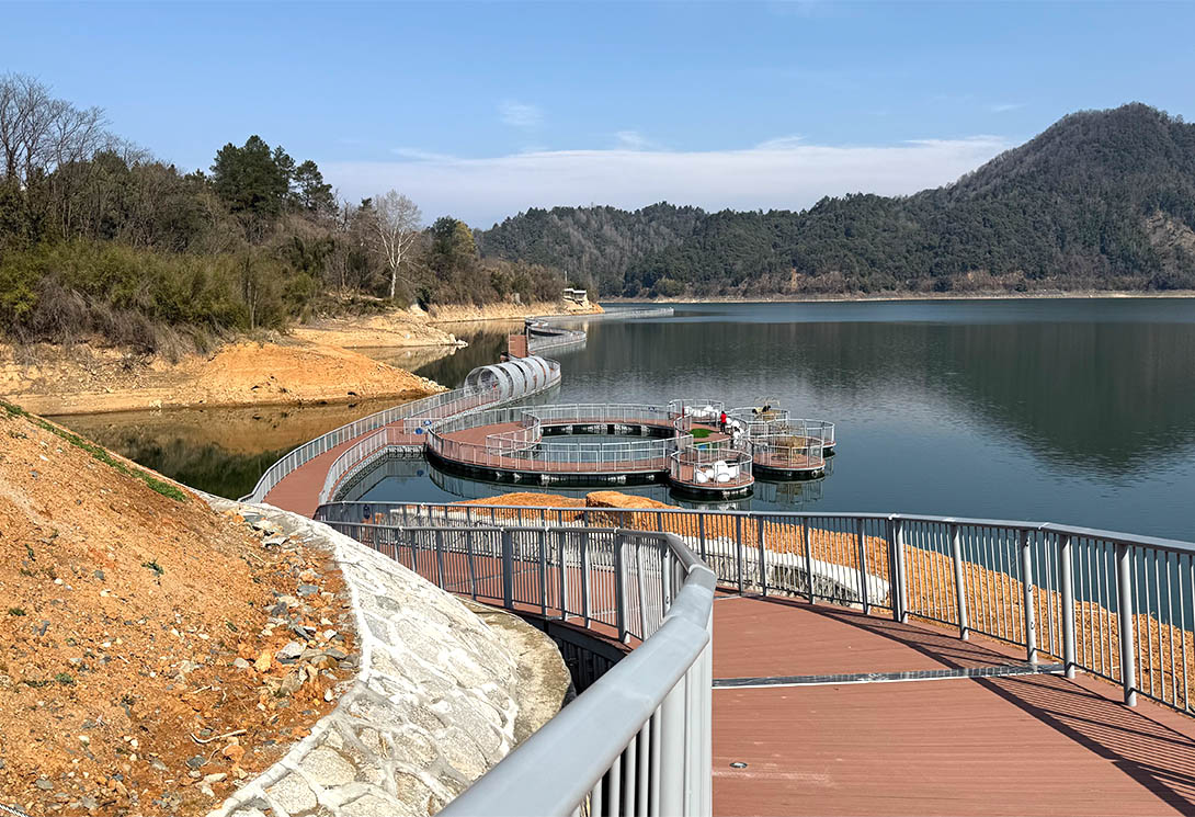 黃山區(qū)太平湖新一代文化景觀主題浮橋
